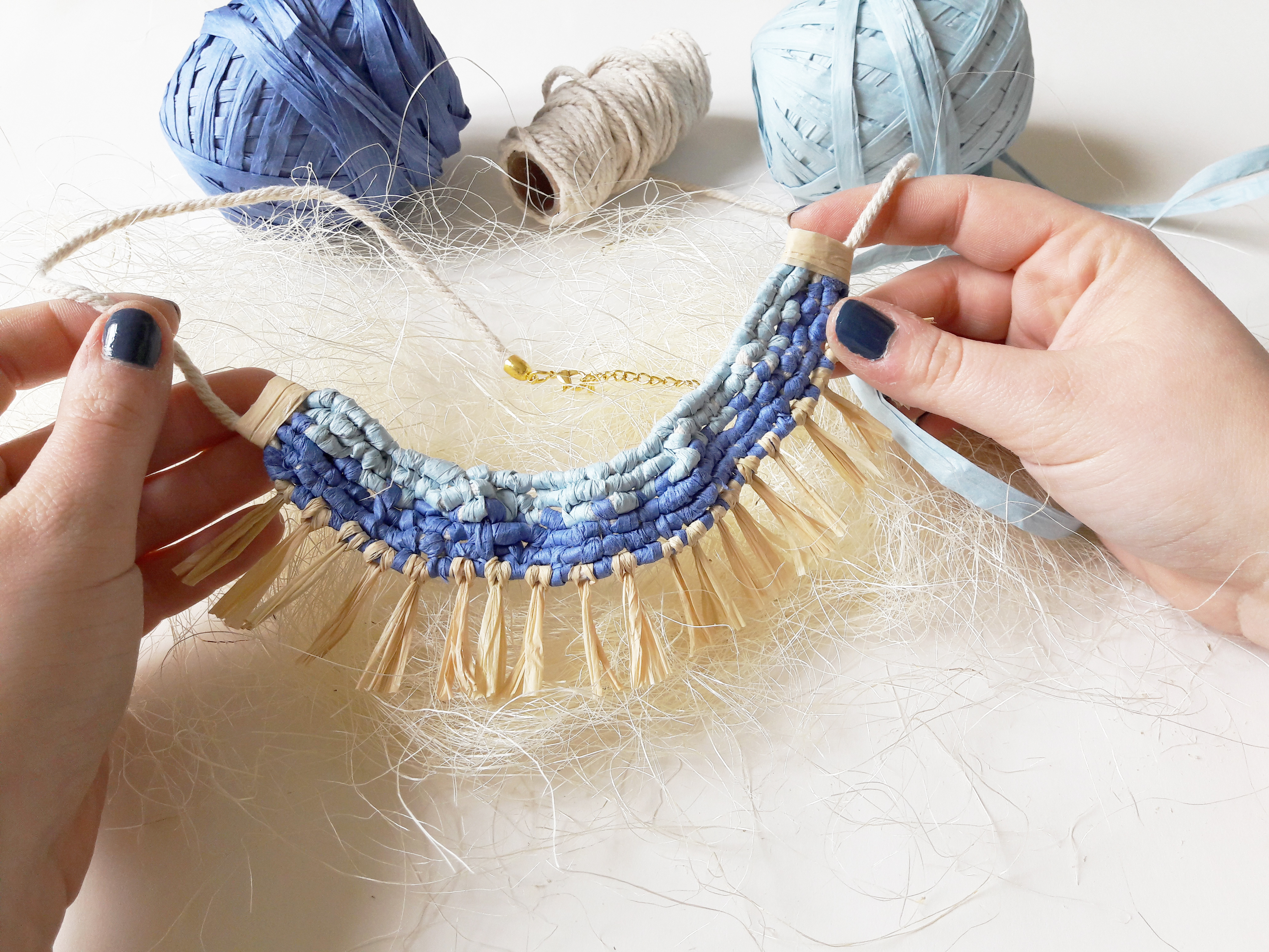 ADN - LI - Collier Raphia - Resultat 6