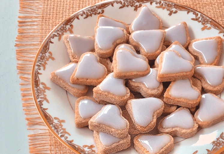 Recette & Biscuits cœur à la&nbsp;violette