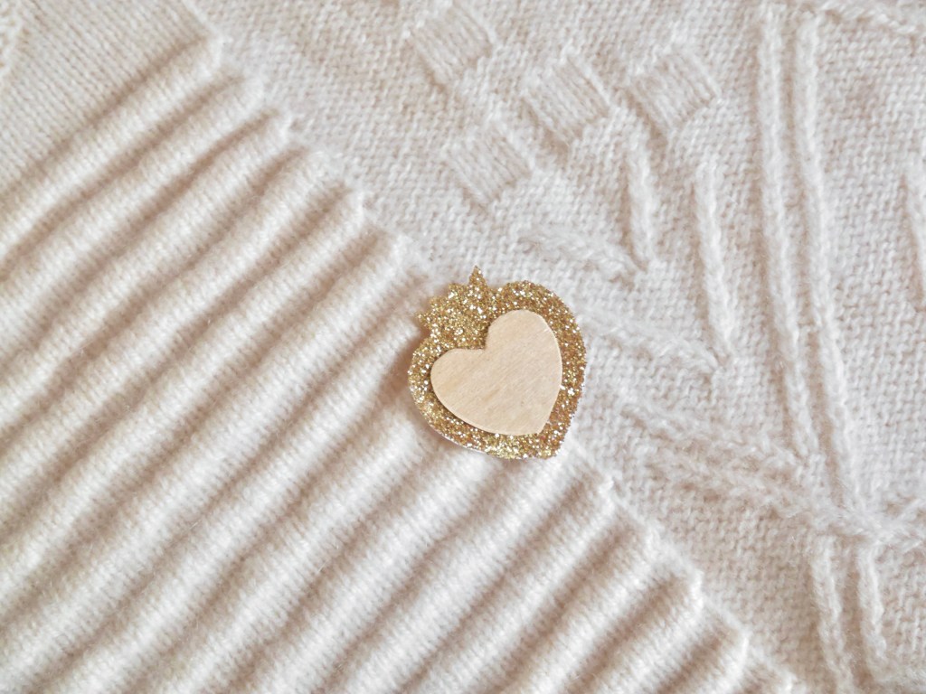 DIY & Pin&rsquo;s cœur&nbsp;doré
