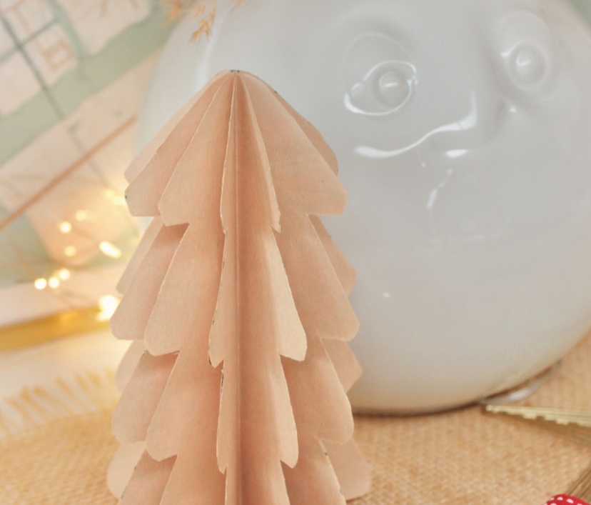 Jour 22 • DIY & Sapin en&nbsp;papier
